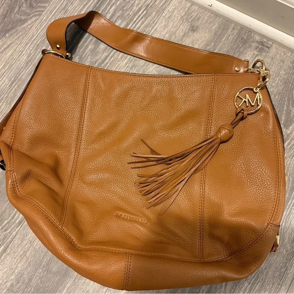 Michael Kors hobo tote luggage color Leather Shoulder Bag
