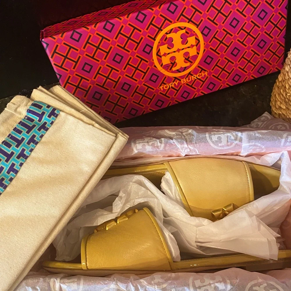 Tory Burch Eleanor Slide Sandals with Iconic Logo