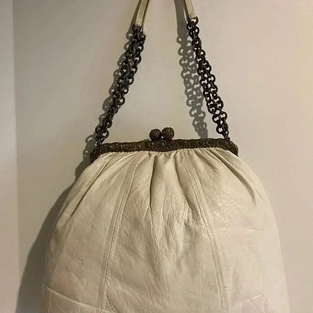 clara kasavina authentic clara