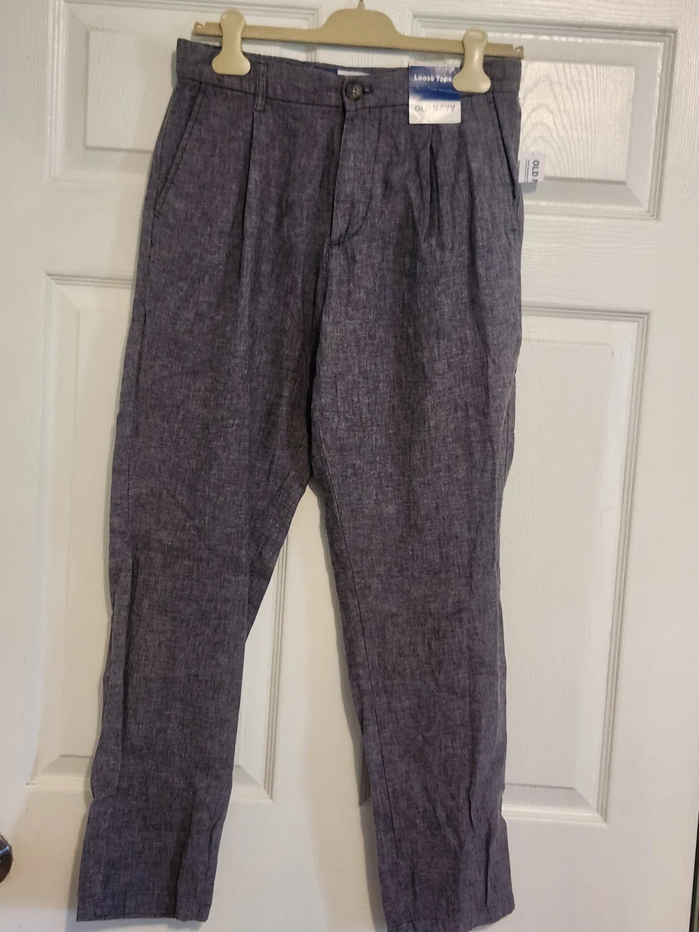 Old Navy pleat navy chinos