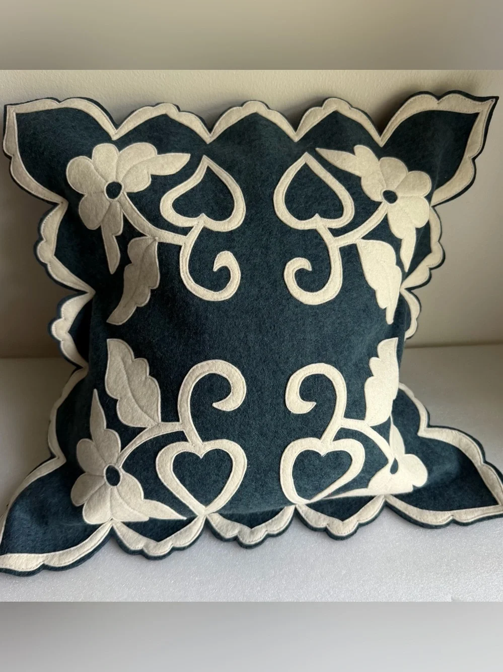Sandor Hungary Retired NOS Green & Creamy White Folk Art Wool Pillow Cover 16x16