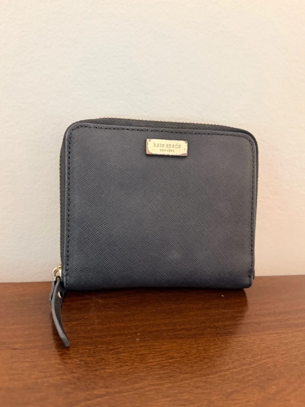 Kate Spade New York Zip Around Wallet Black Saffiano Leather