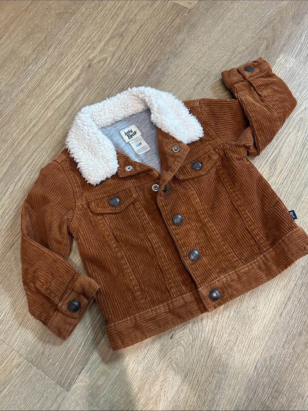 OshKosh Bgosh features oshkosh