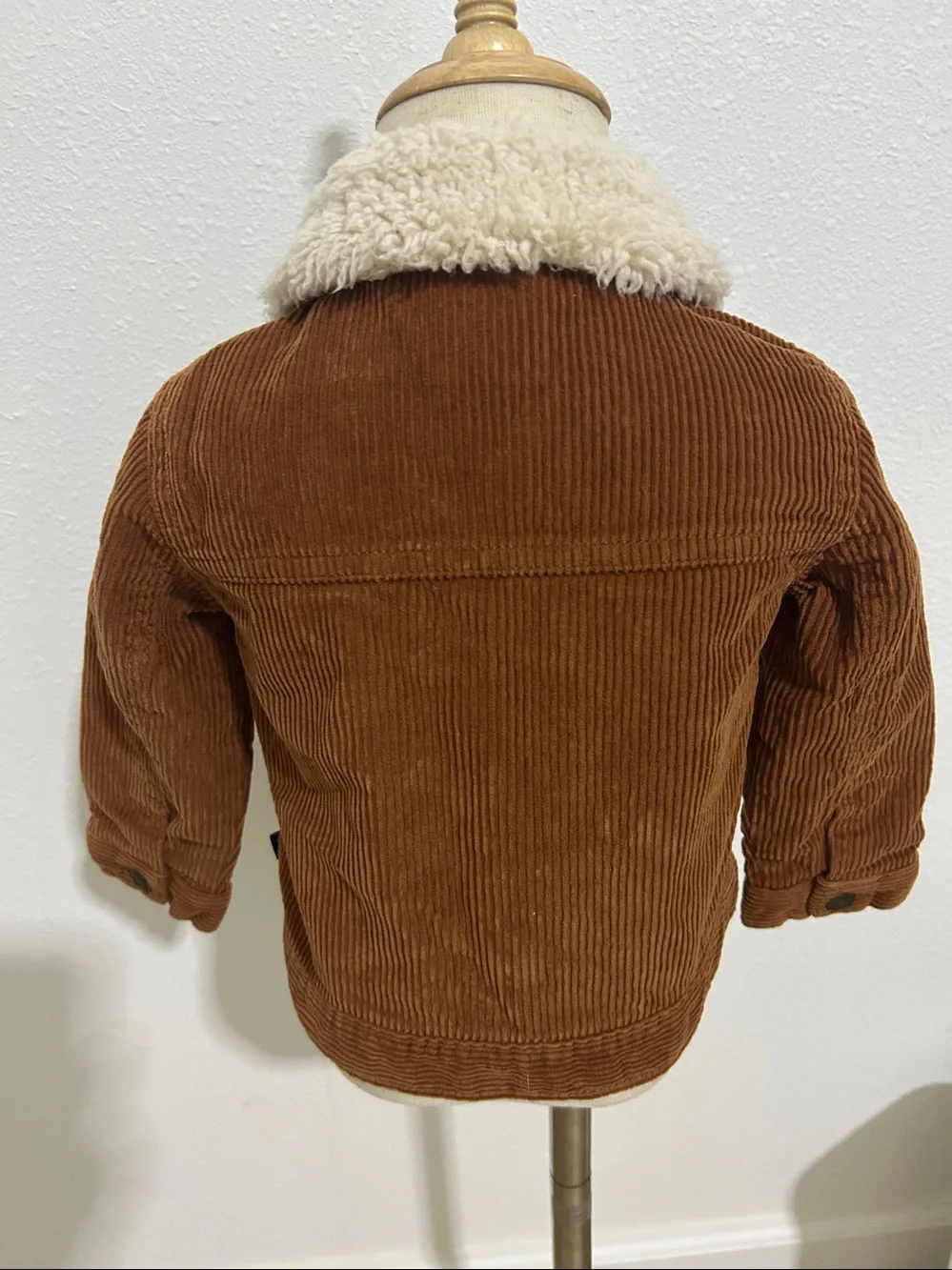 OshKosh Bgosh $52 preowned lil