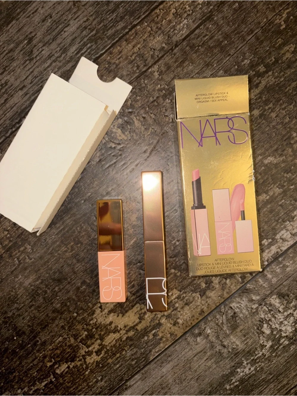 NARS pink dewy