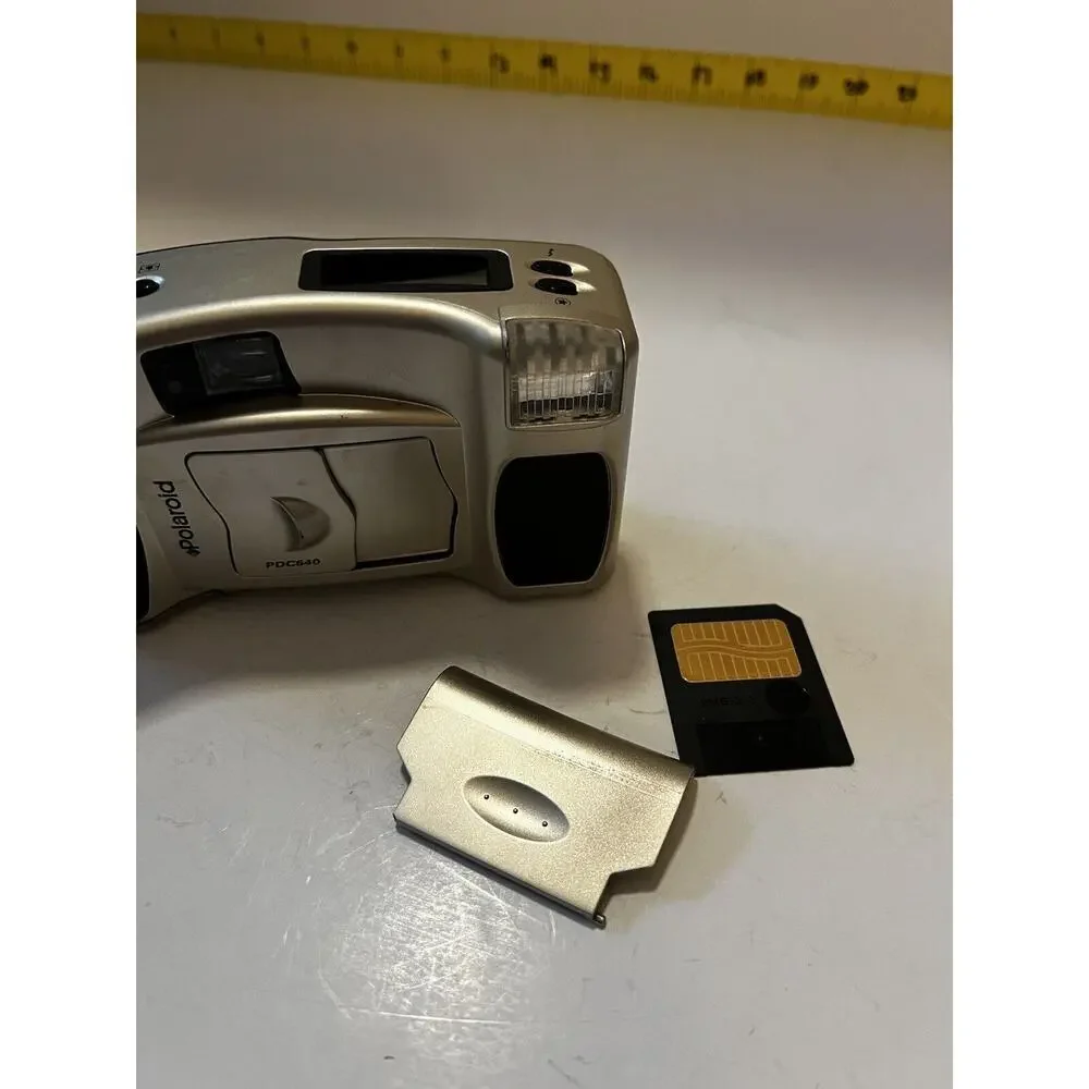 Polaroid PDC 640 Plus Digital Camera Not Tested