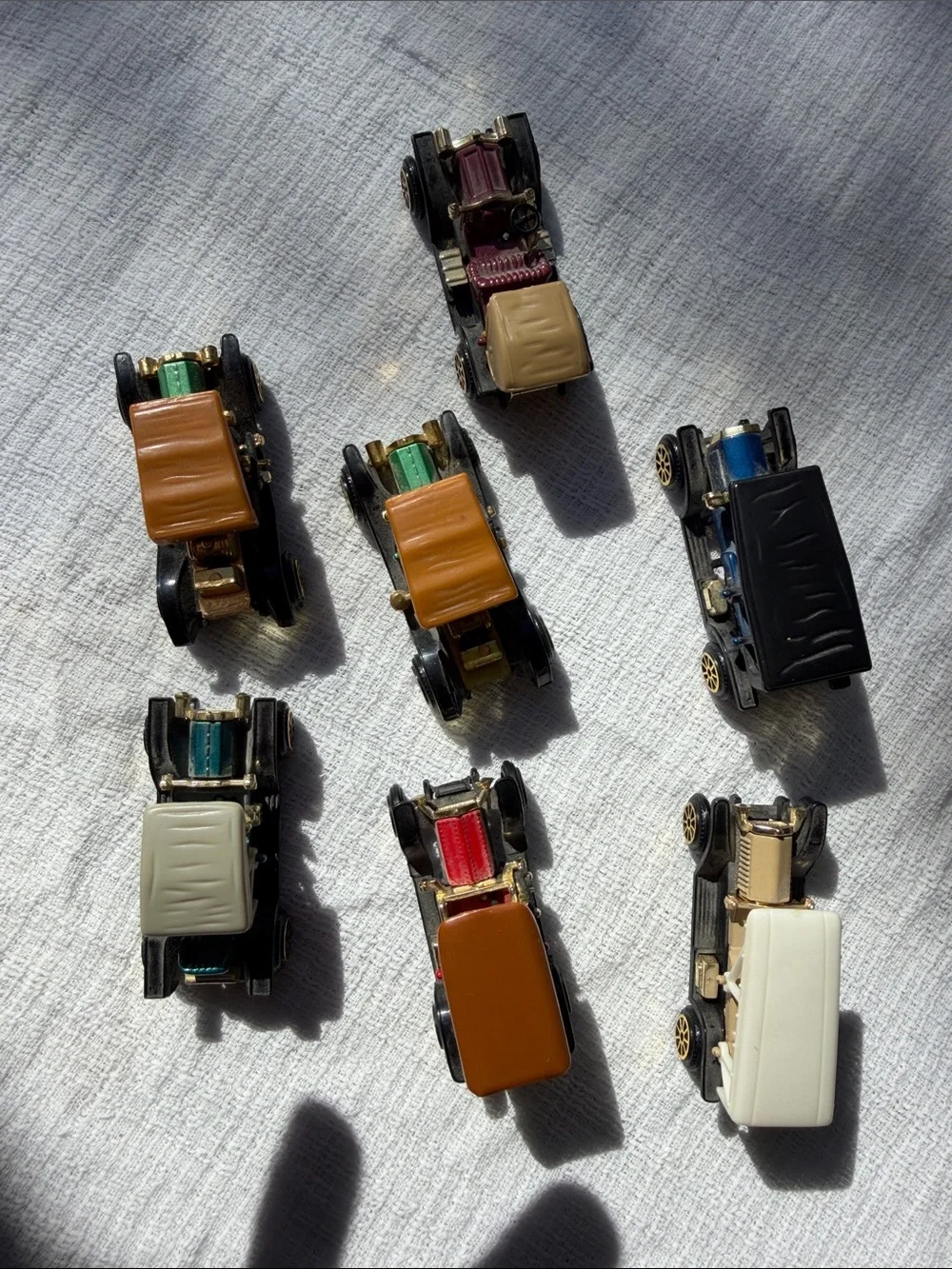 Vntg Mini Diecast Cars Ford.bundle of 7 cars.
