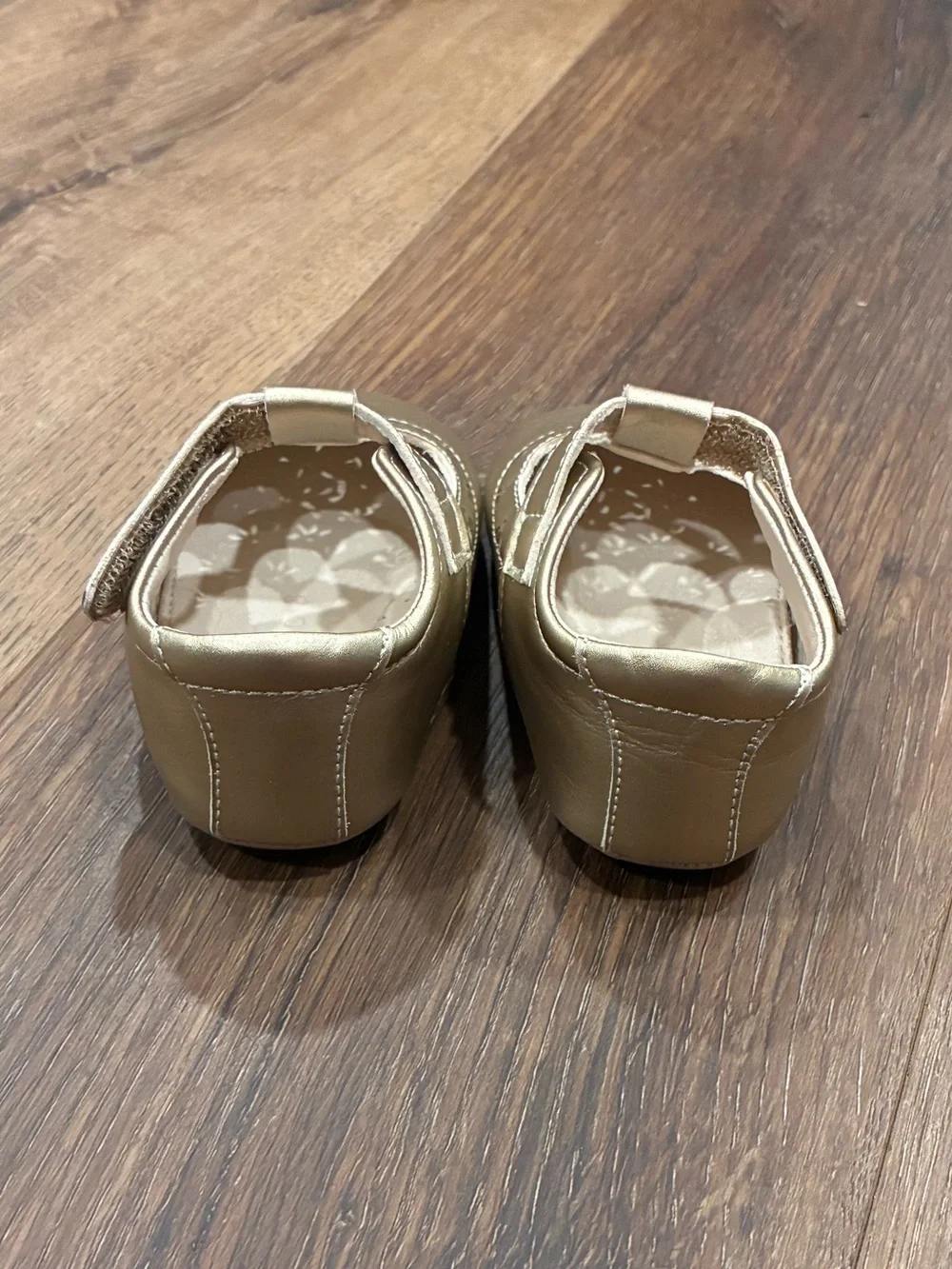 Felix & Flora 🧸felix flora