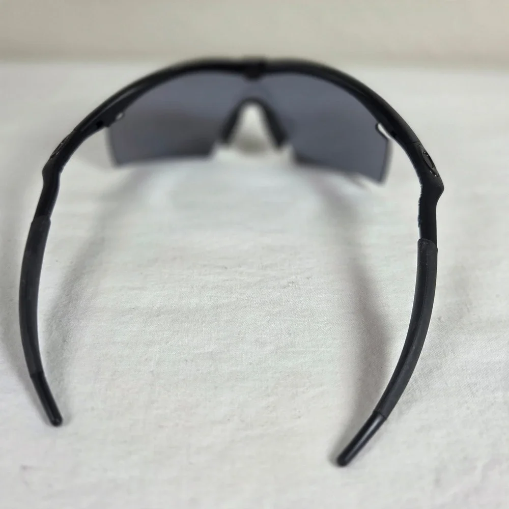 Oakley M Frame Sunglasses Matte Black Grey Sweep Lens Sport Shield Mens