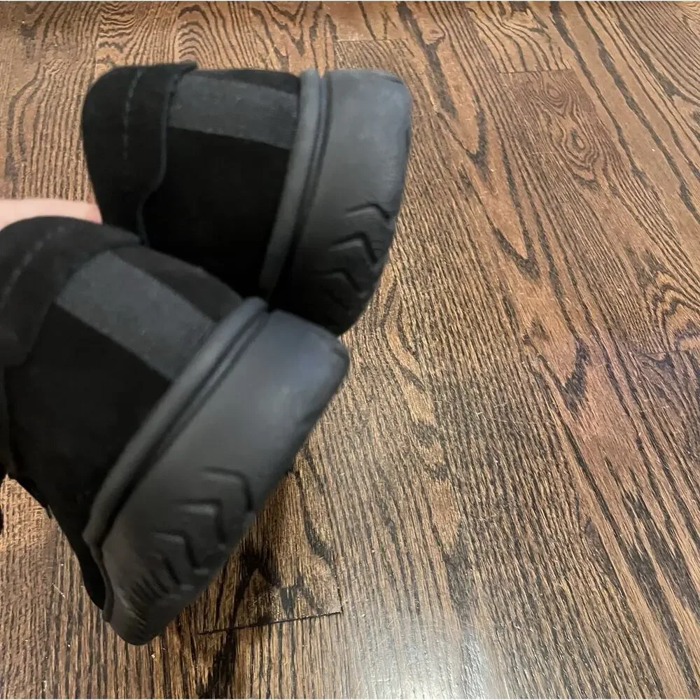 Clarks round lasting addition