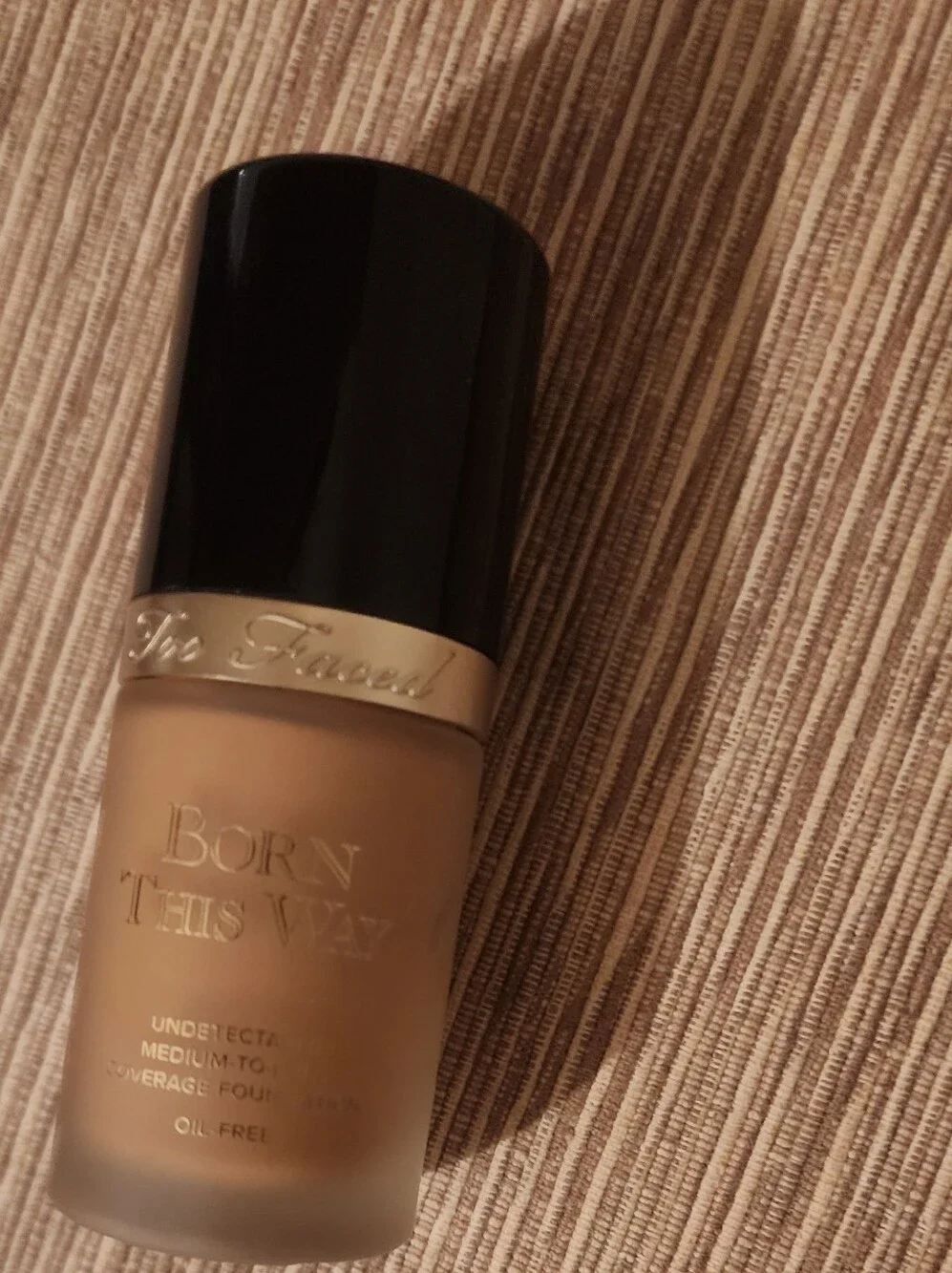 Too Faced Born This Way Foundation - Praline