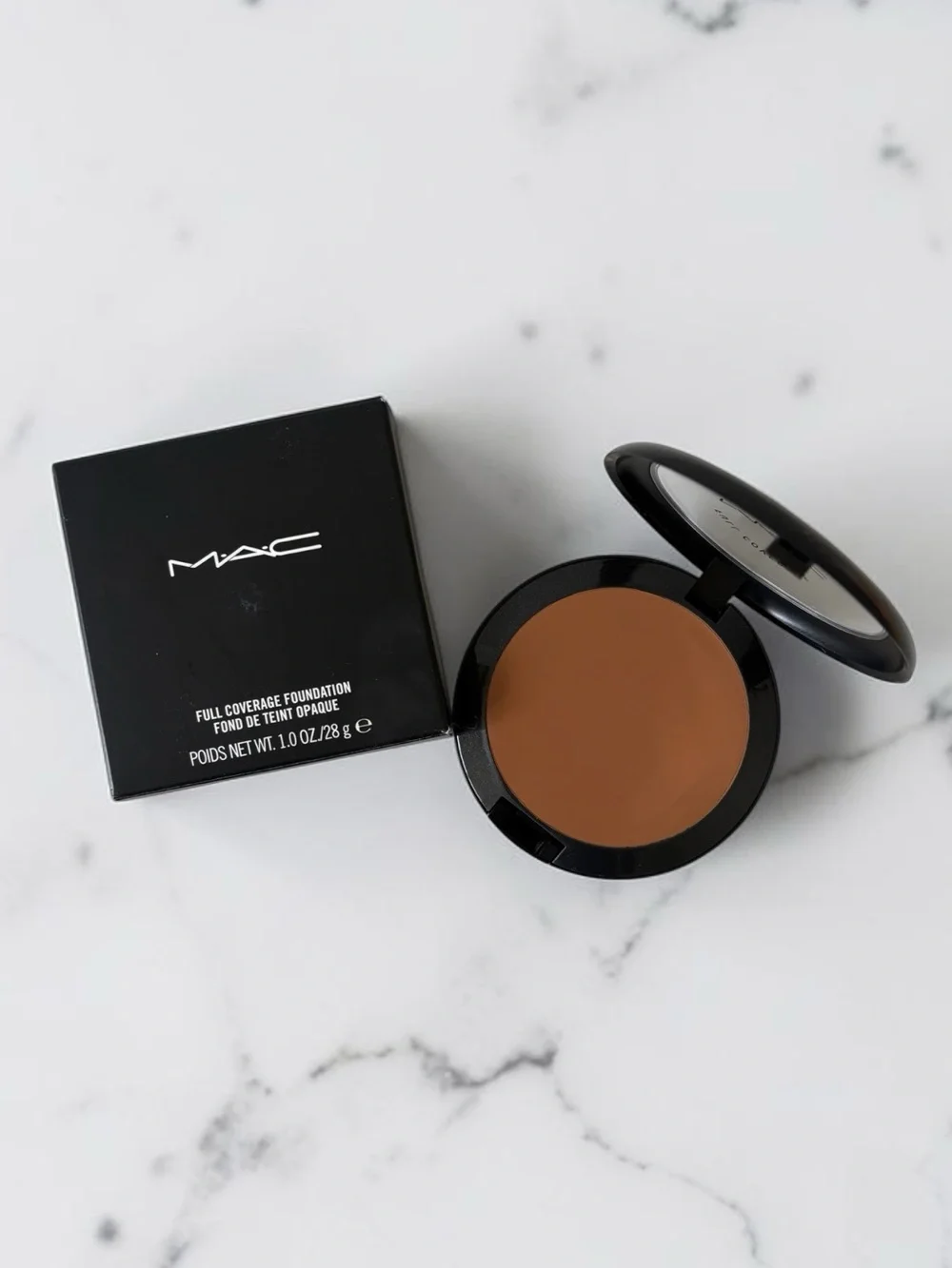MAC Full Coverage Foundation NW40 1.0 Oz. New