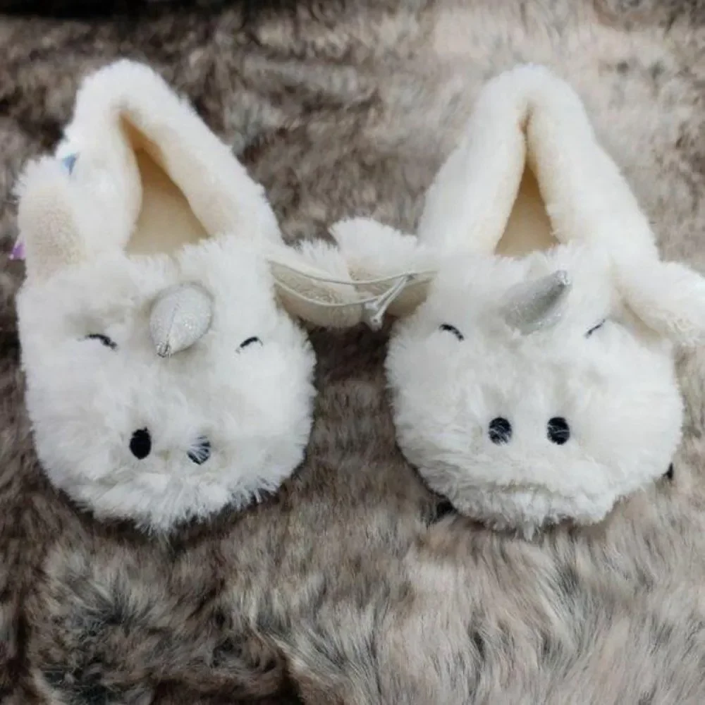 Love At First Sight Unicorn Girls‎ Slippers SZ 4-5T