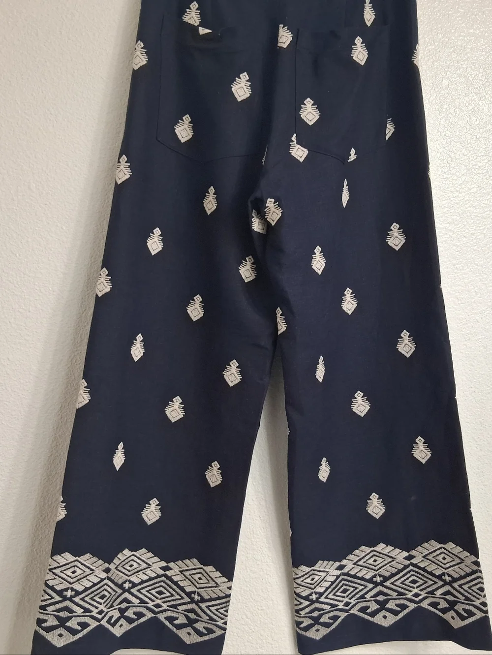 NWOT Zara Navy Blue Wide Leg Pants With Embroidery    Size XS