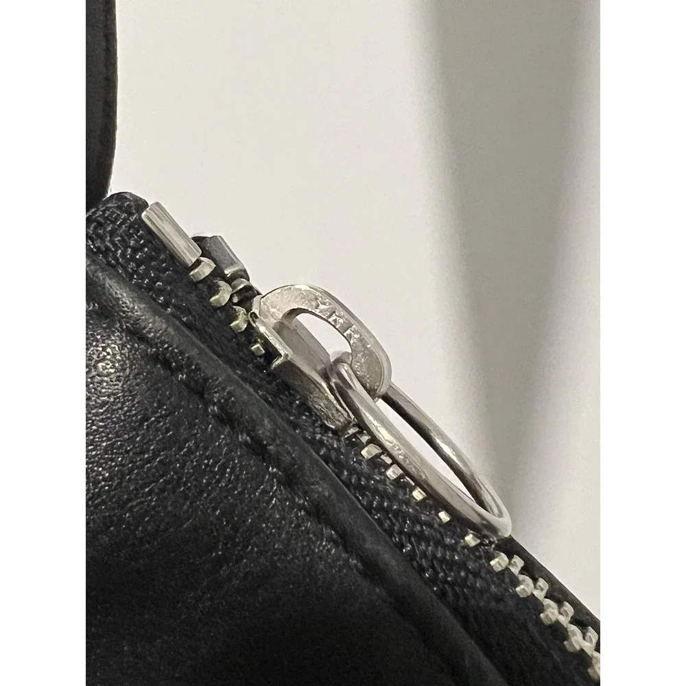 Coach legacy bag use