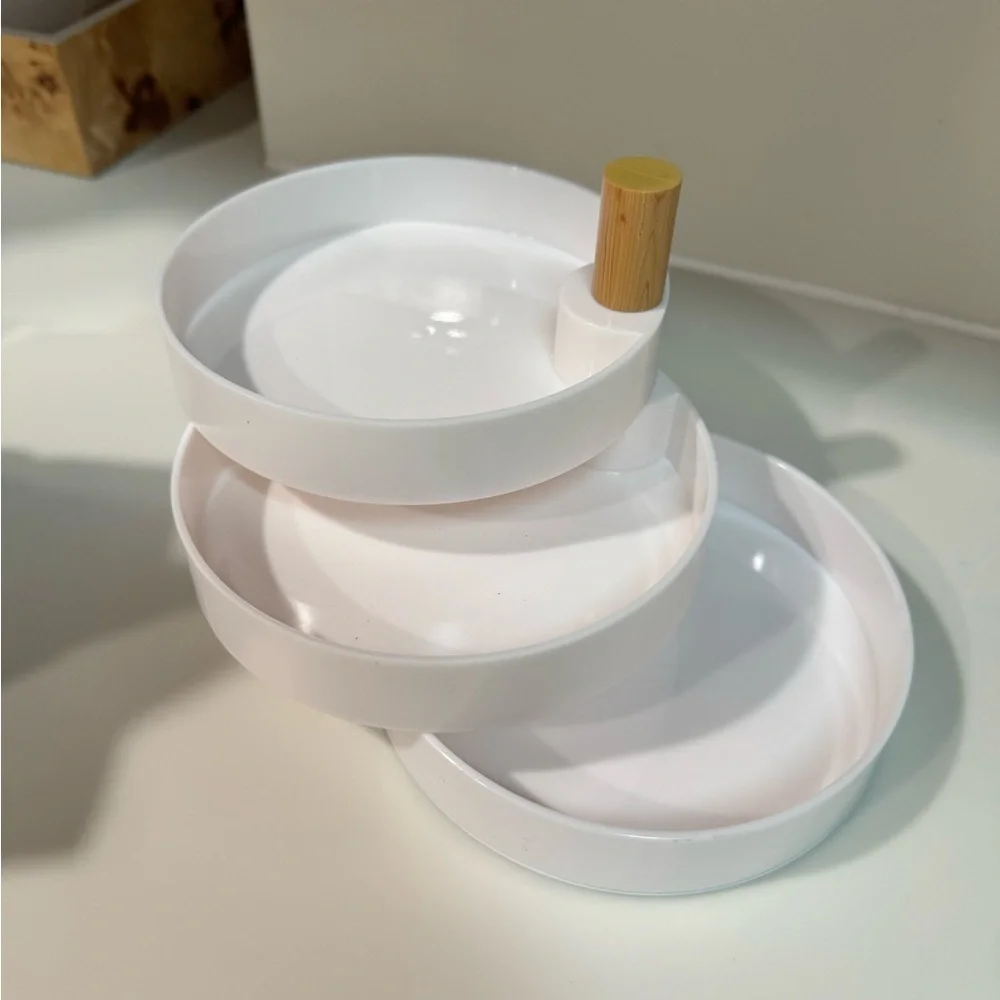 The 2Bandits Tiered Catchall Tray BRAND NEW IN BOX