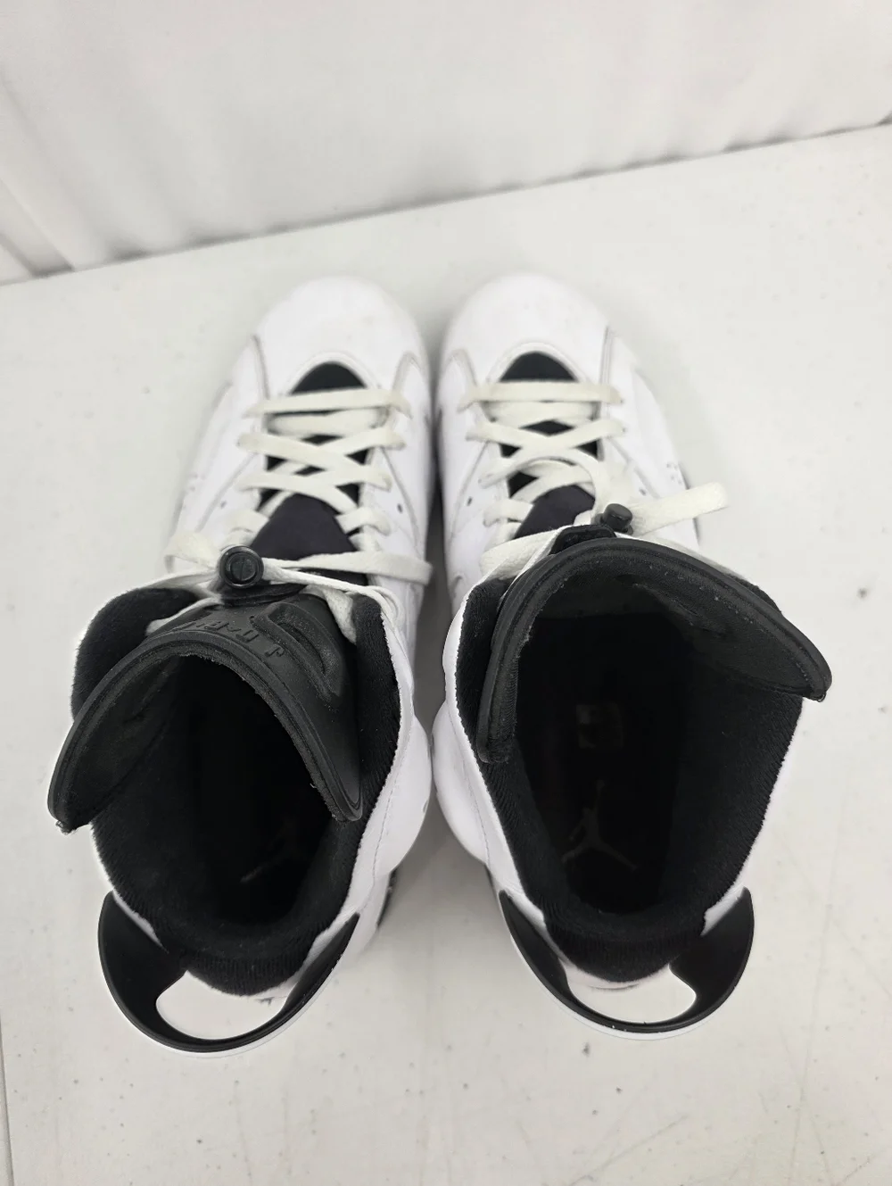 Jordan 6 Retro Reverse Oreo White Black Men's Sneakers CT8529-112 Men's‎ Size 9.