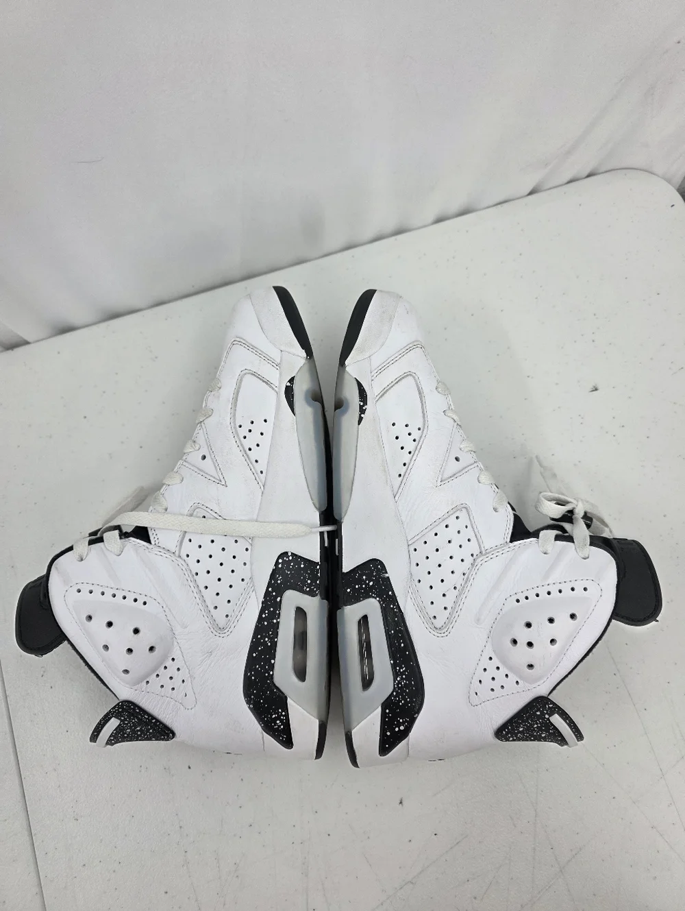 Jordan 6 Retro Reverse Oreo White Black Men's Sneakers CT8529-112 Men's‎ Size 9.