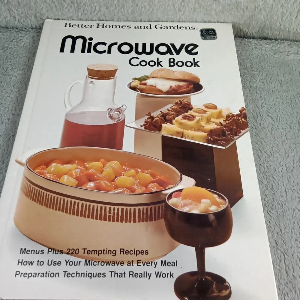Better Homes and Gardens Microwave Cook Book 1983 Hardcover Vintage‎ 0696010356