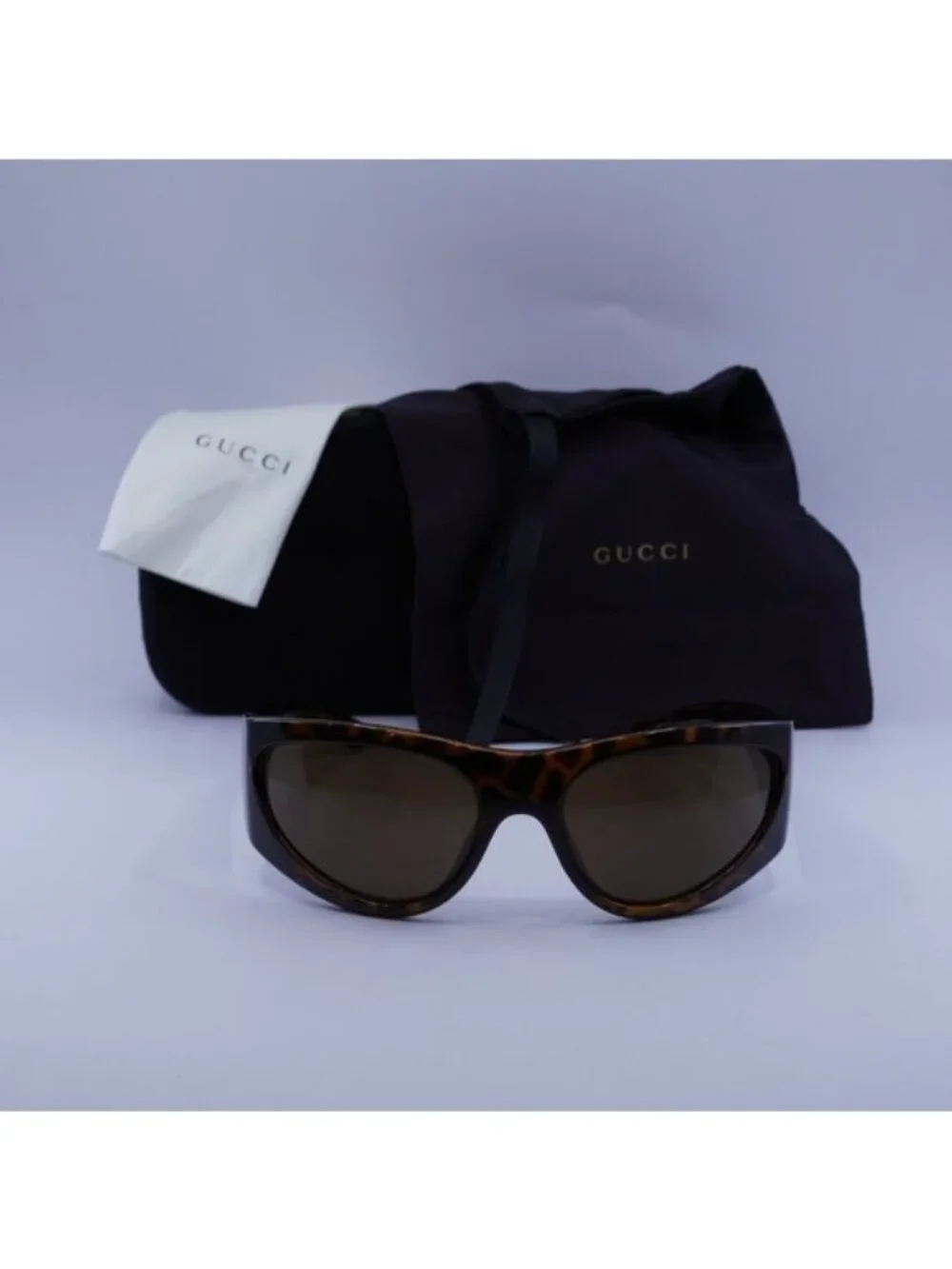 Gucci retail 19 material