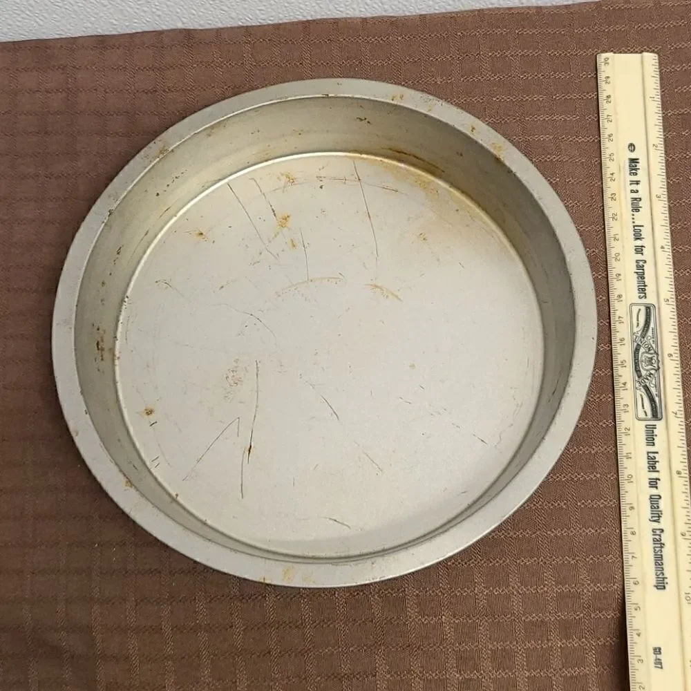 Regal Aluminum and miscellaneous pans take look