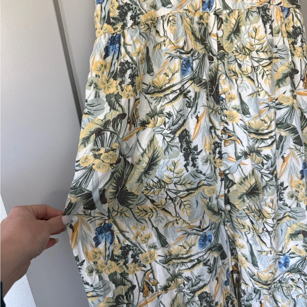 Abercrombie & Fitch plunge maxi Linen Blend dress in tropical print Large