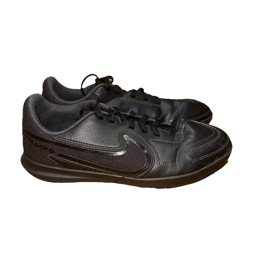 Nike new tiempo