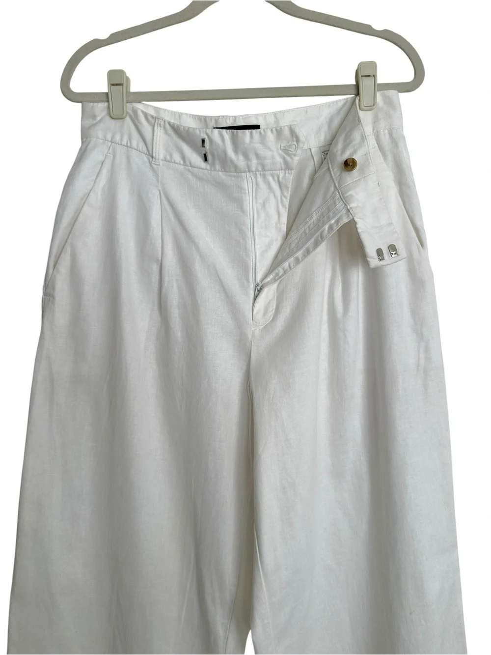 Banana Republic lightweight airy