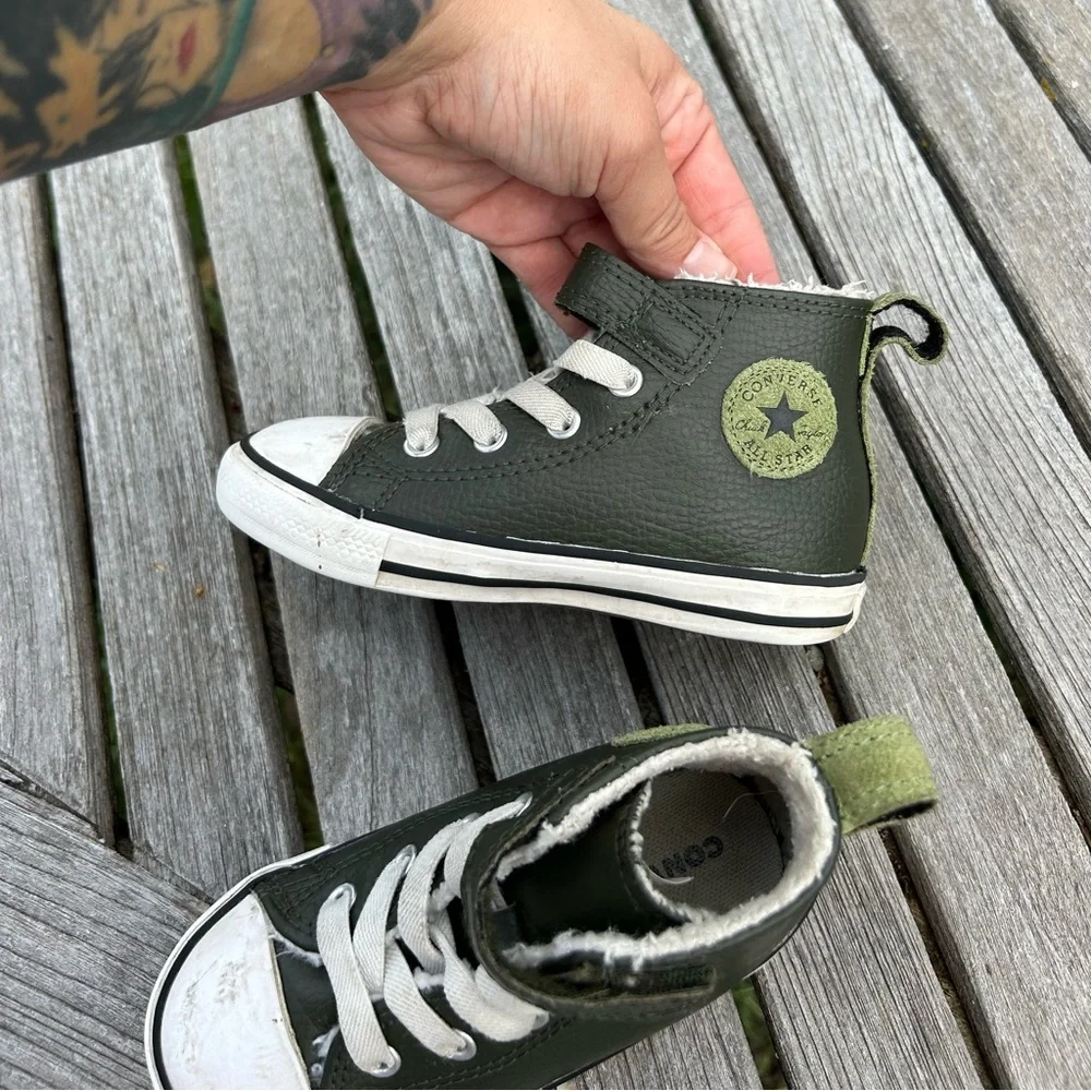 Converse wear chuck preowned