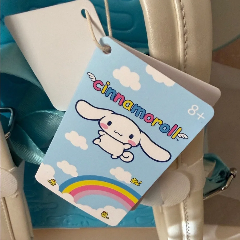 Loungefly sanrio cinnamon