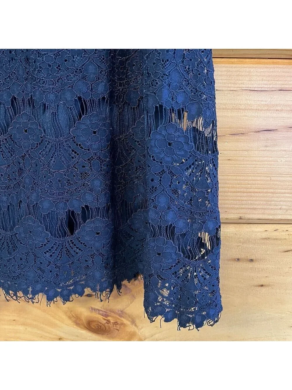 Speechless juniors lace