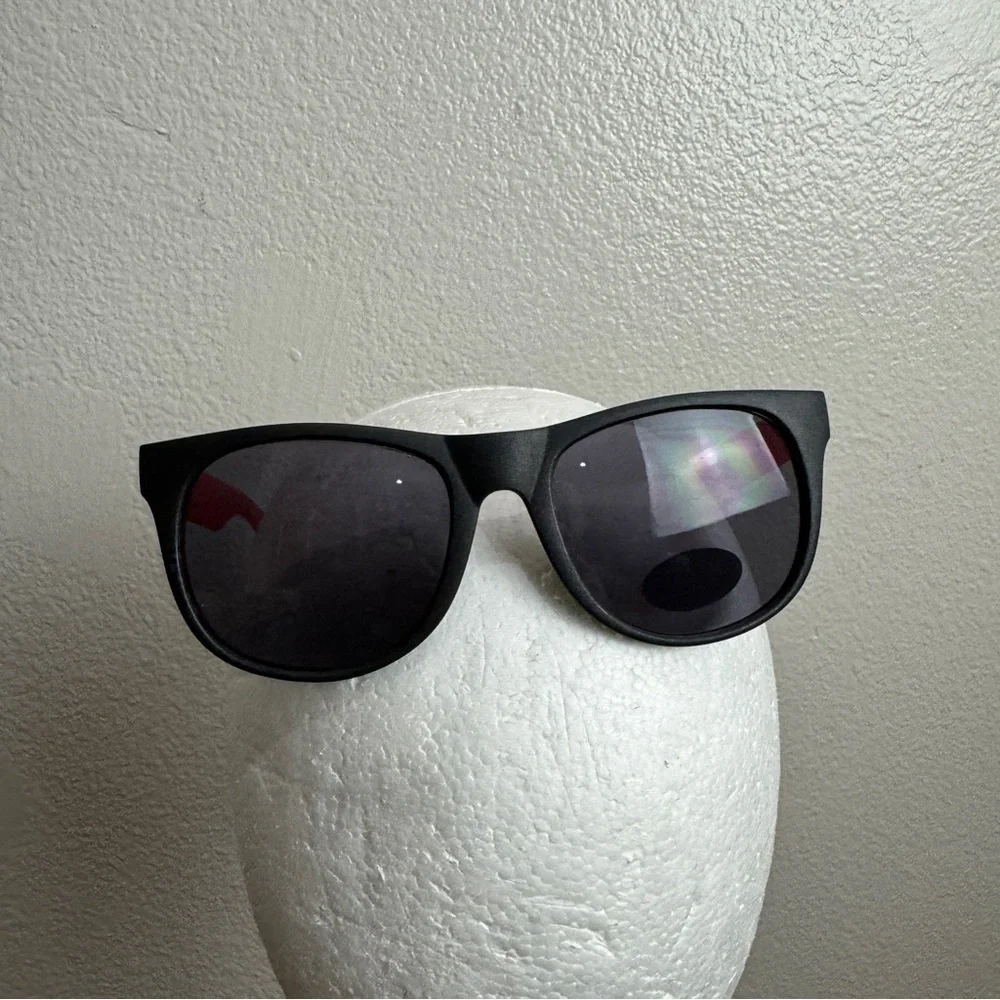 Disneyland Resort Magic Key Holder Sun Glasses Sunglasses UV Park Exclusive HTF