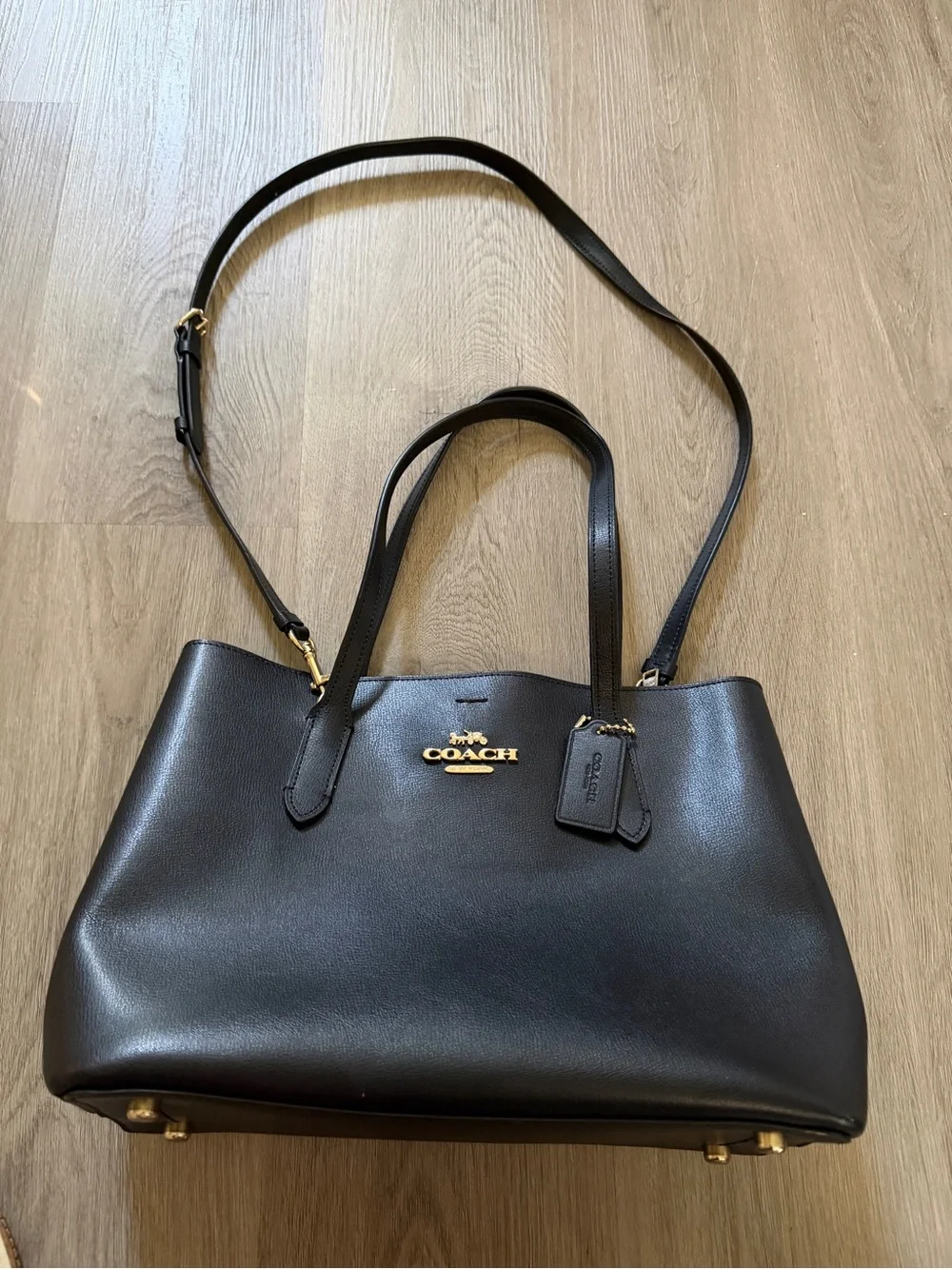 Coach smooth black