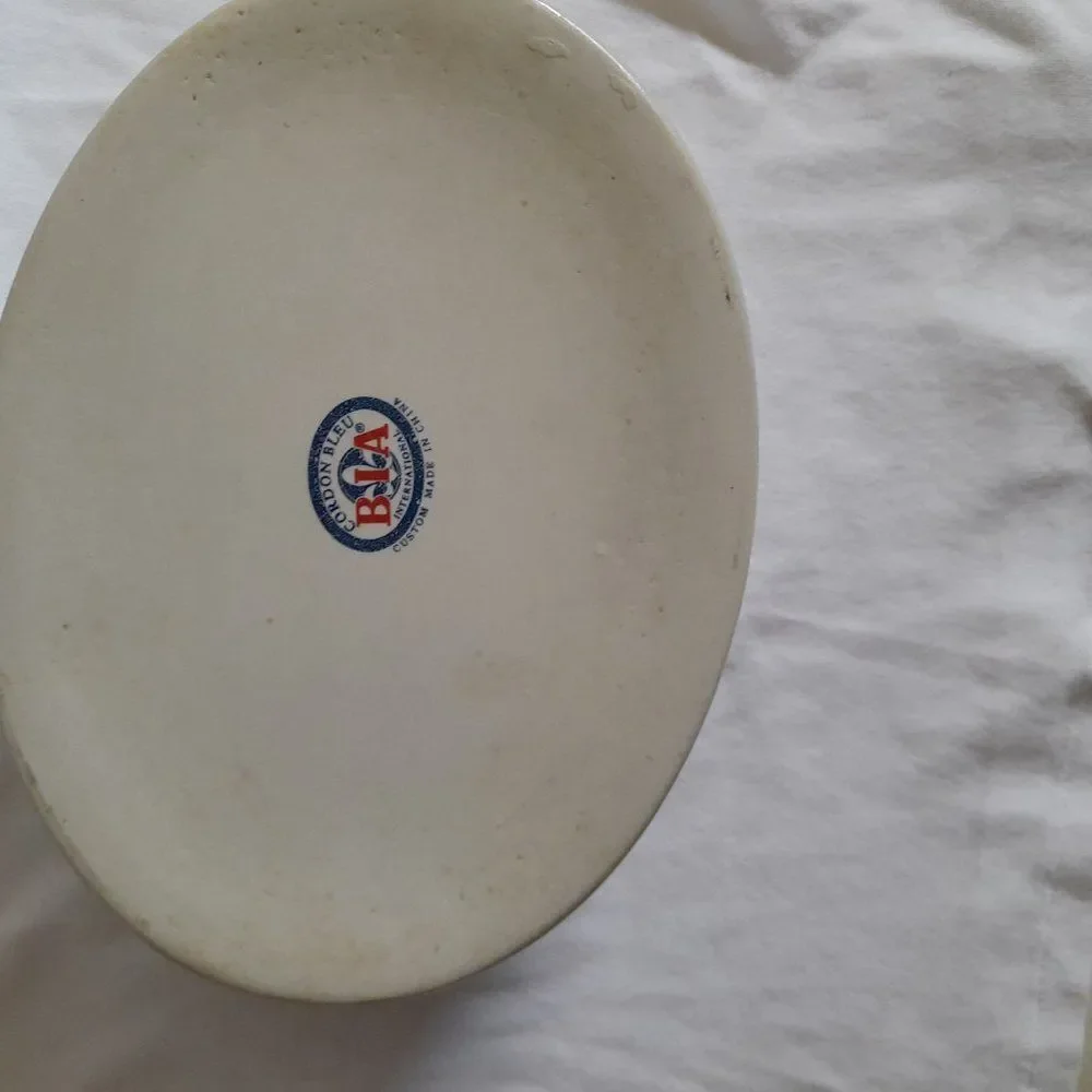 Corningware no oval below