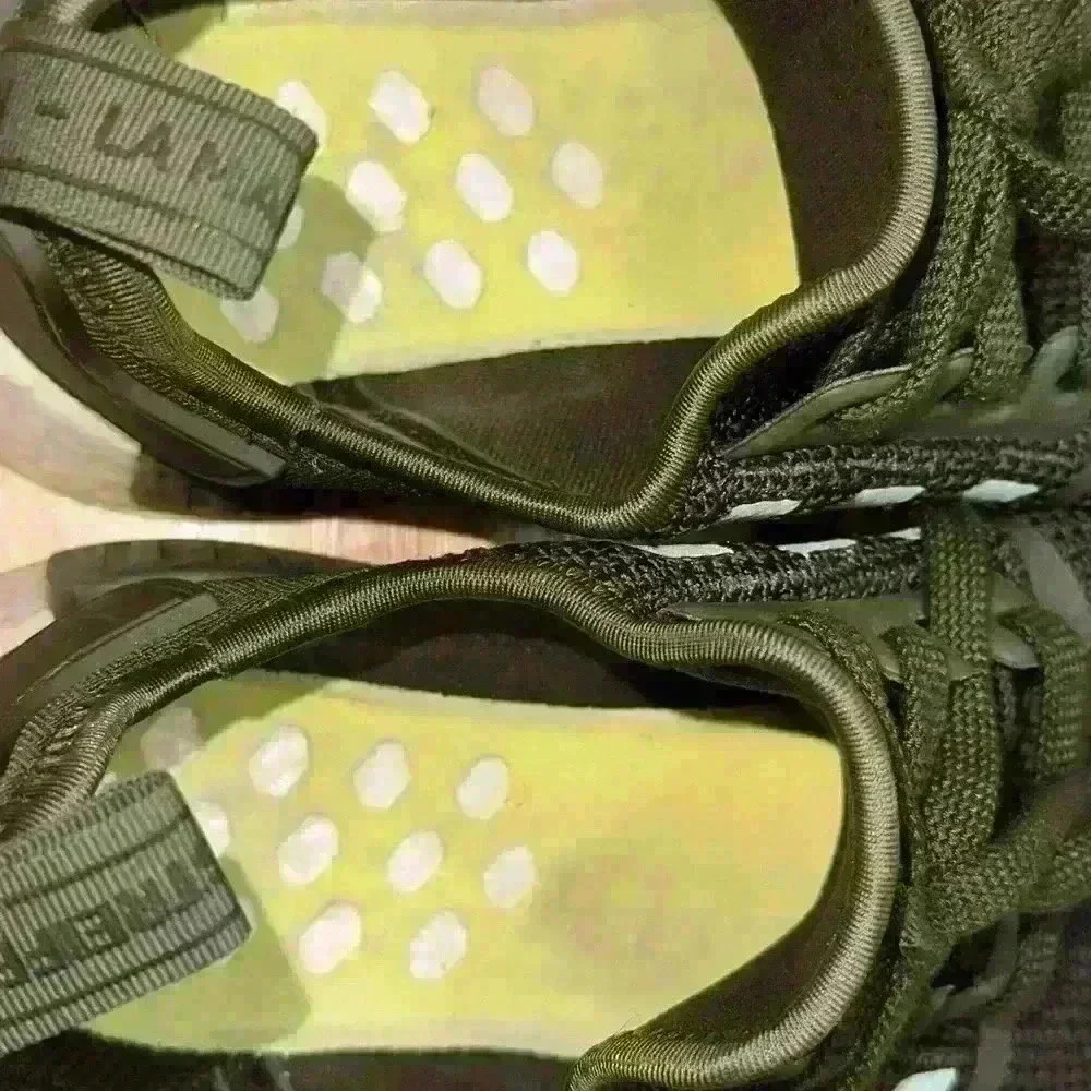 adidas modern feature cushioning
