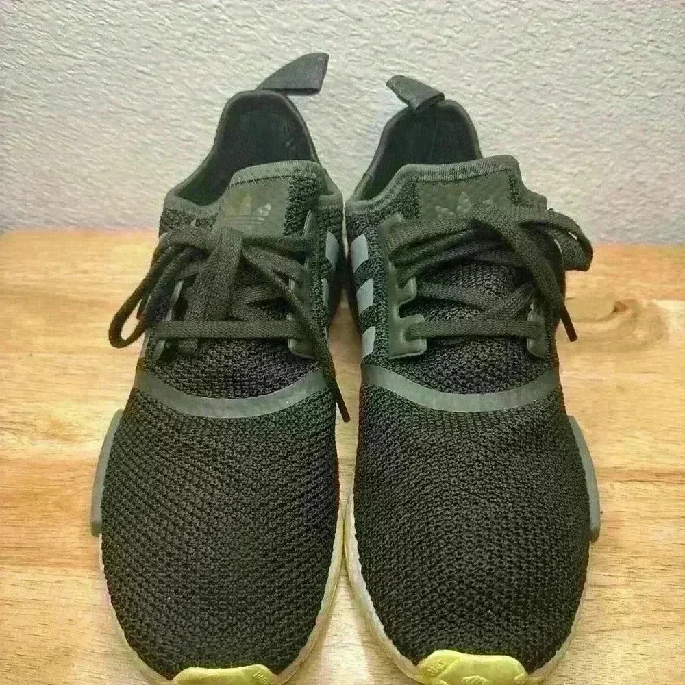 adidas responsive sneakers