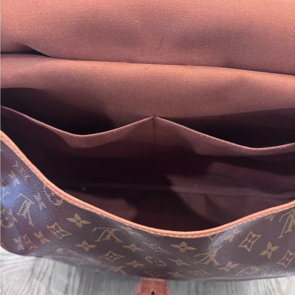 Louis Vuitton Saumur 35 & COA