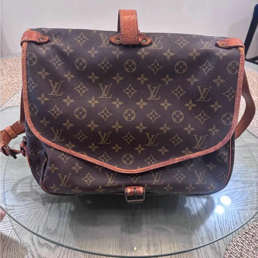Louis Vuitton Saumur 35 & COA