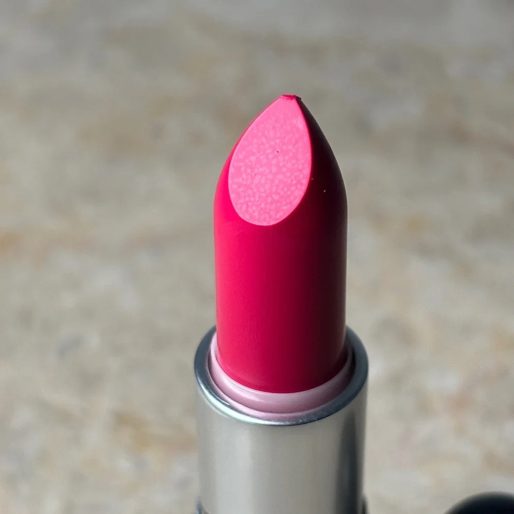 MAC Matte Lipstick Moxie A62 Full Size Bright Pink Red Bold Cosmetic Makeup
