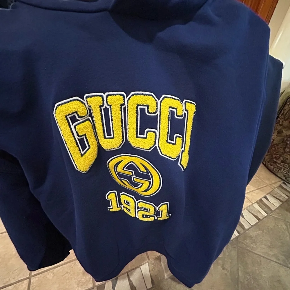 Men's Gucci jersey cotton logo, embroidered hoodie size large made in Italy