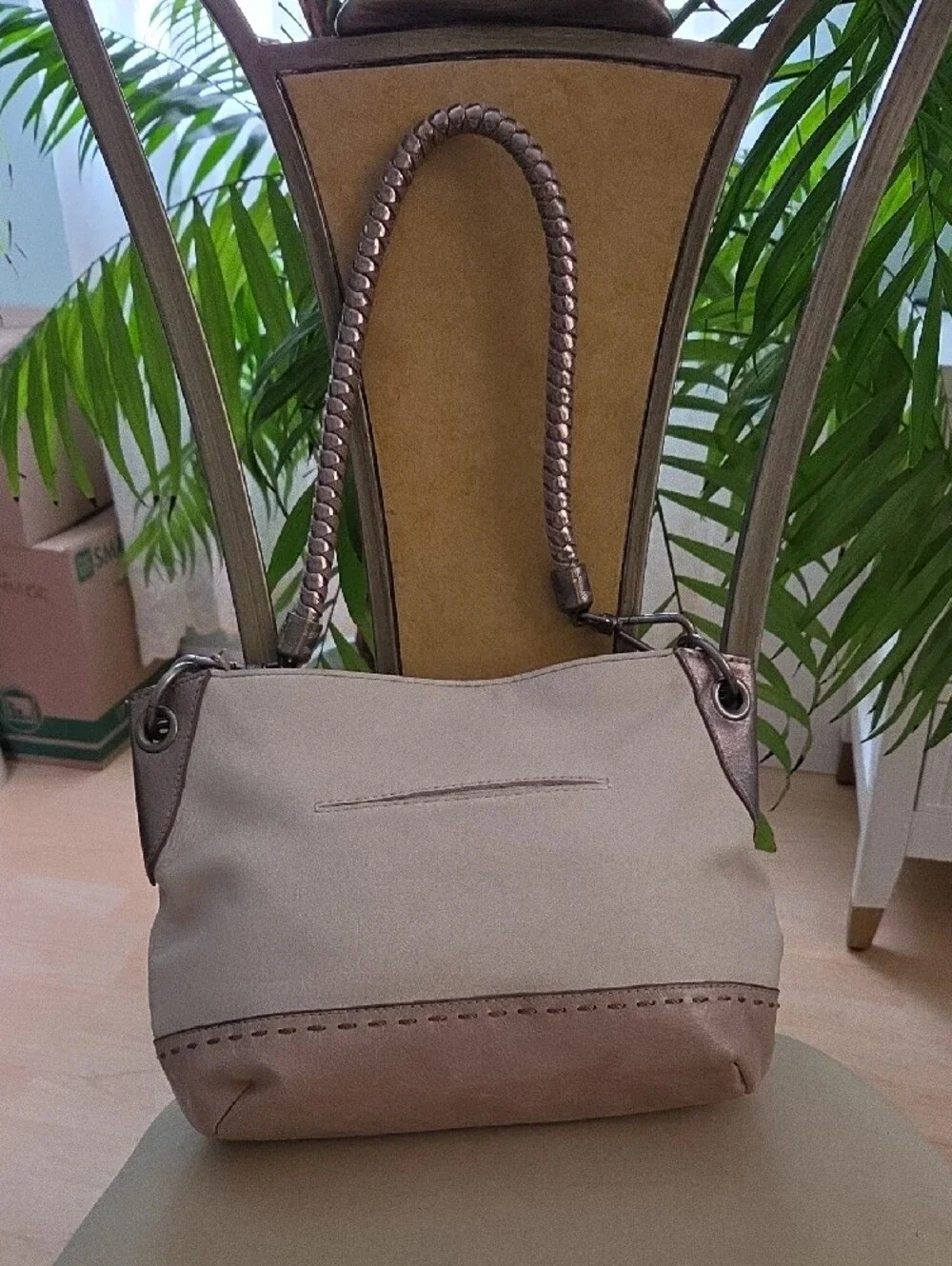 The Sak ivory gray