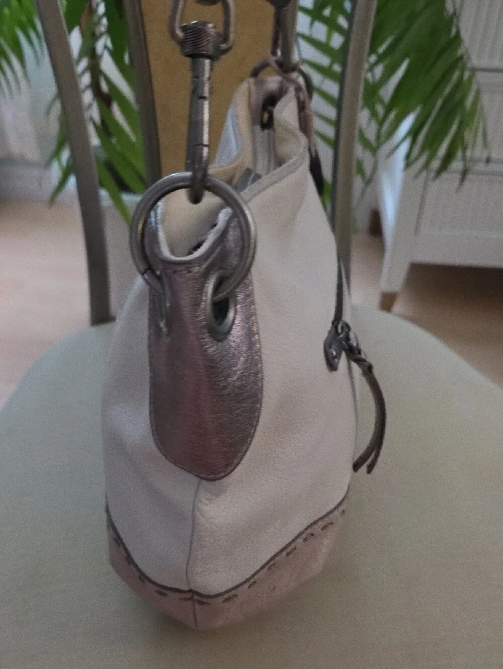 The Sak ivory gray