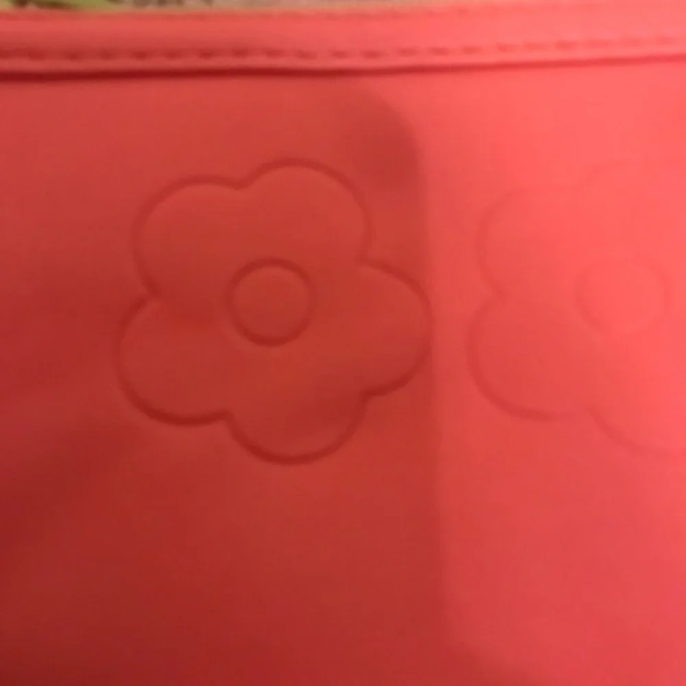 Clinique pink flower