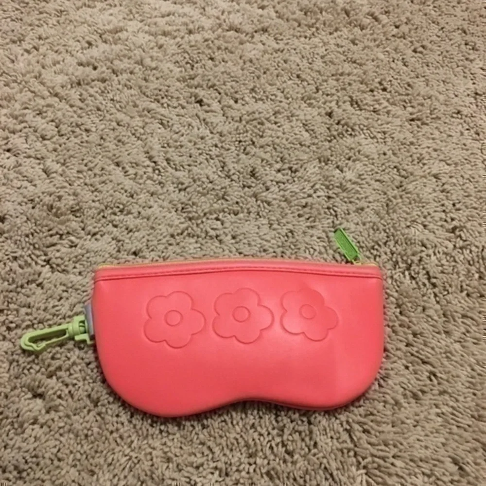 Clinique pink flower