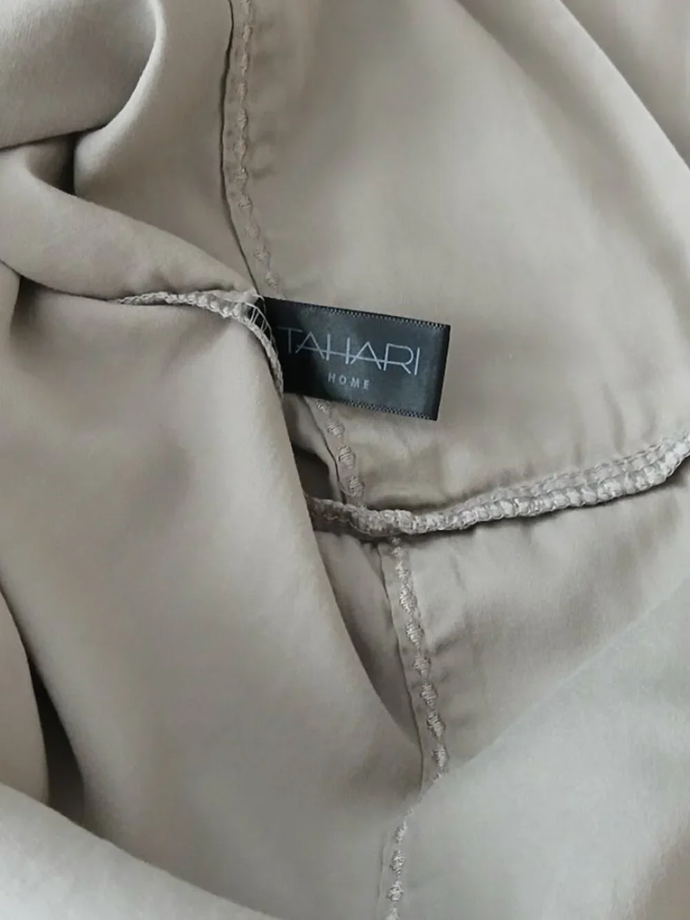Tahari pillowcases top