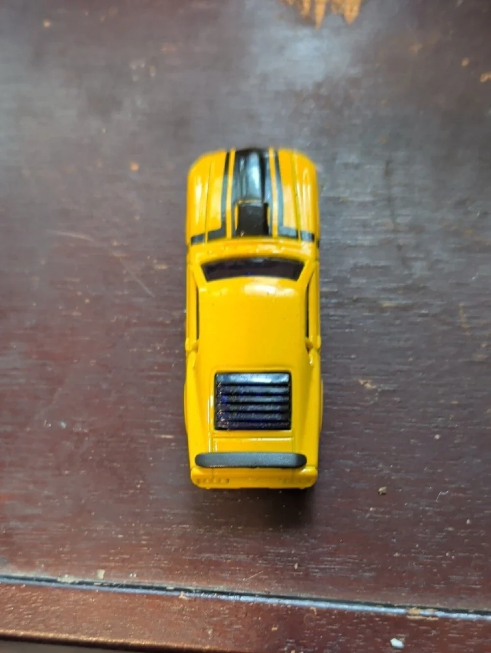 maisto bright yellow