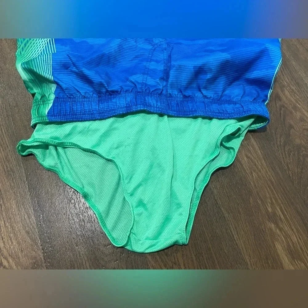 Nike men’s swim