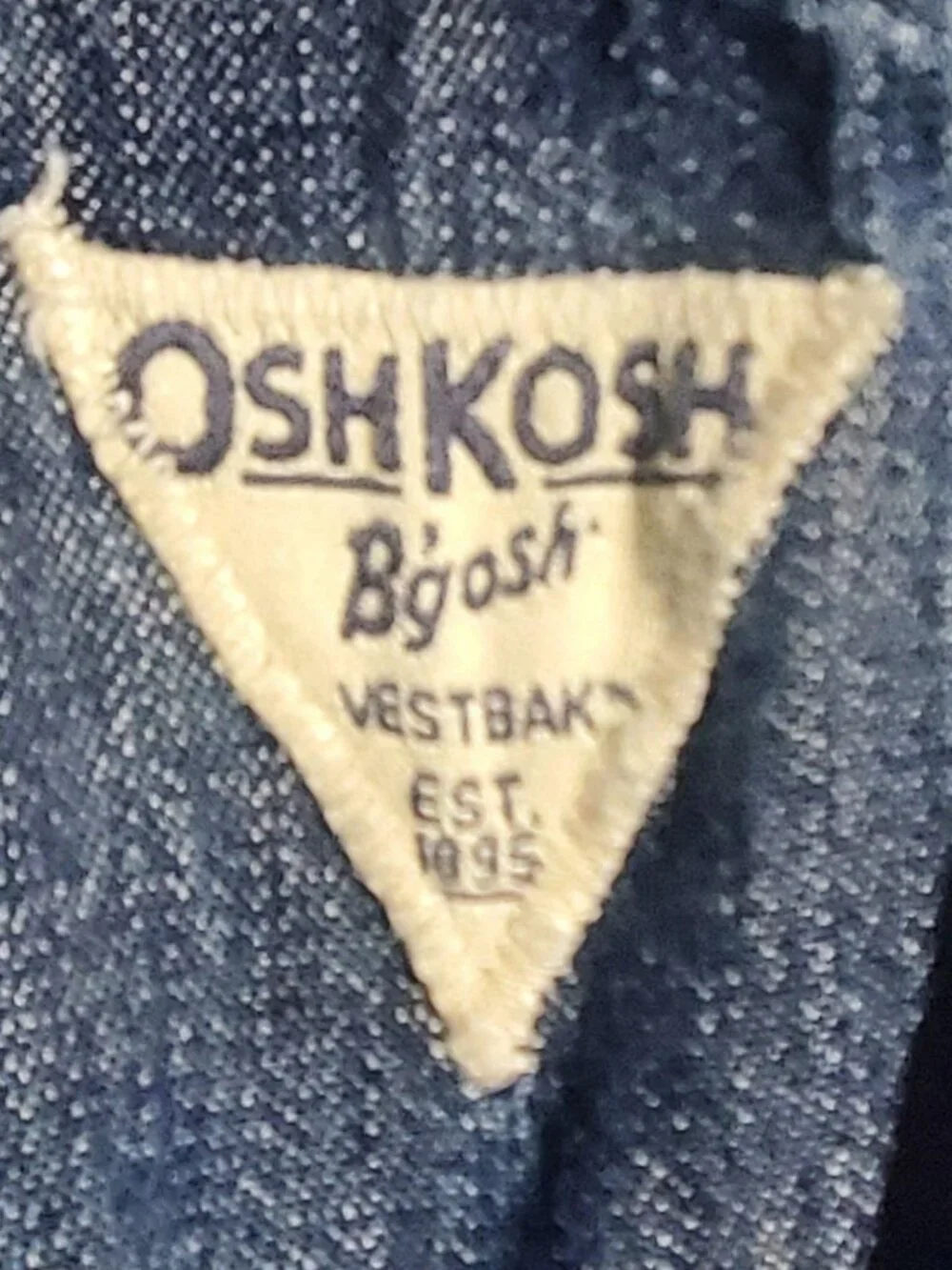 Oshkosh B’gosh Heart Embroidered Denim Shortalls sz 24 months