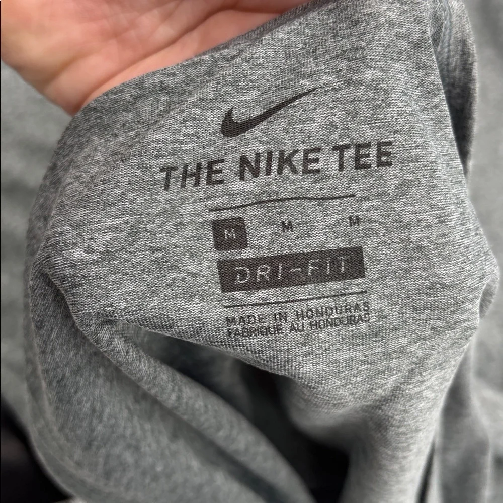 Nike nwot dri
