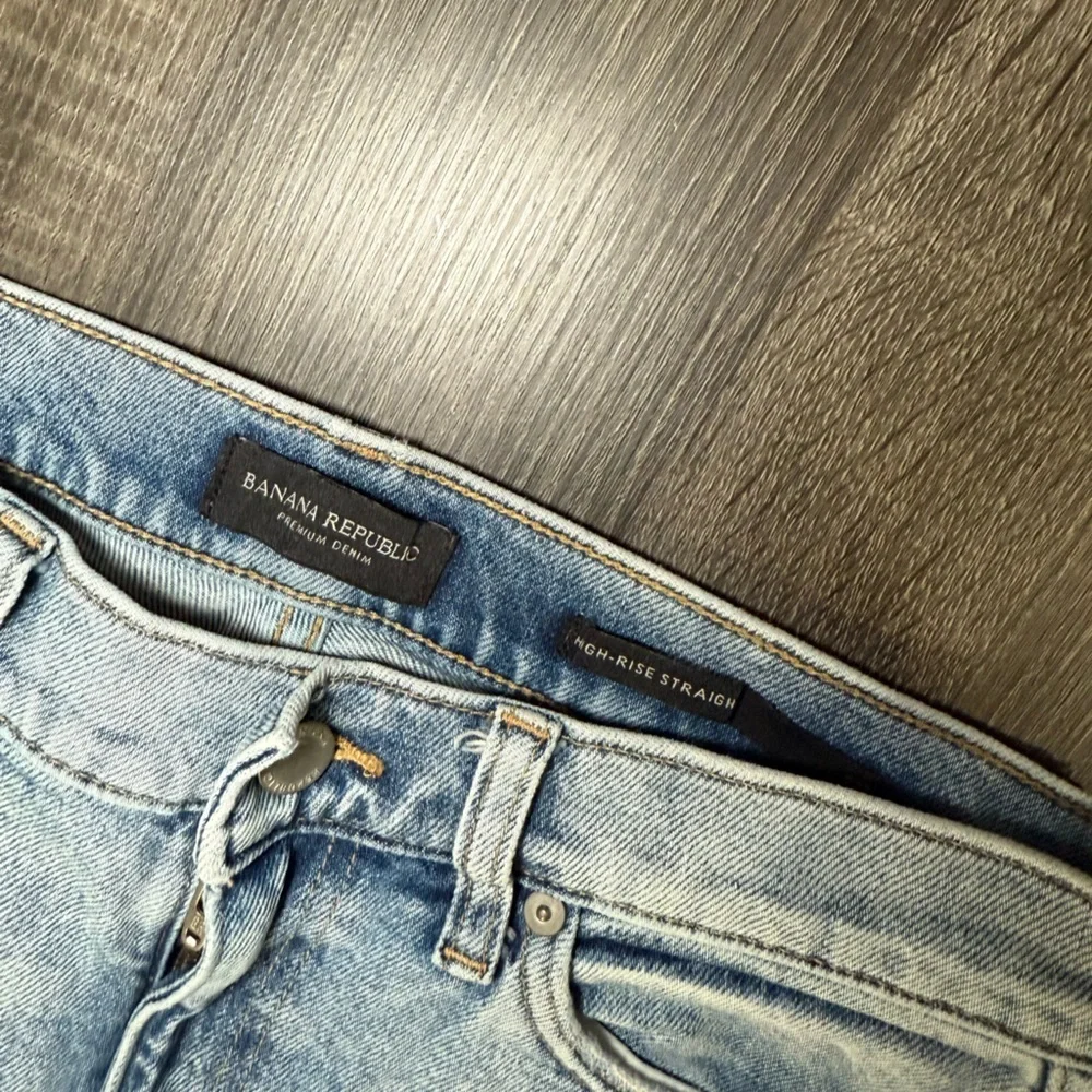 Banana Republic wear ideal comfort